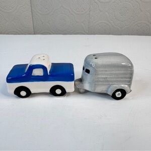 New Cracker Barrel Blue Pick Up Truck & Horse Trailer Salt & Pepper Shaker Set
